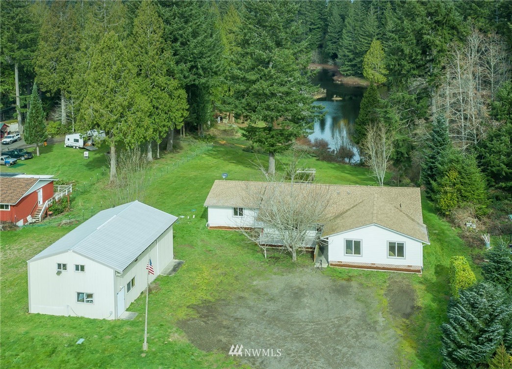 679 Southwest Birch Road Port Orchard, WA 98367 - Photo 3 of 34 Gallery Image 3
