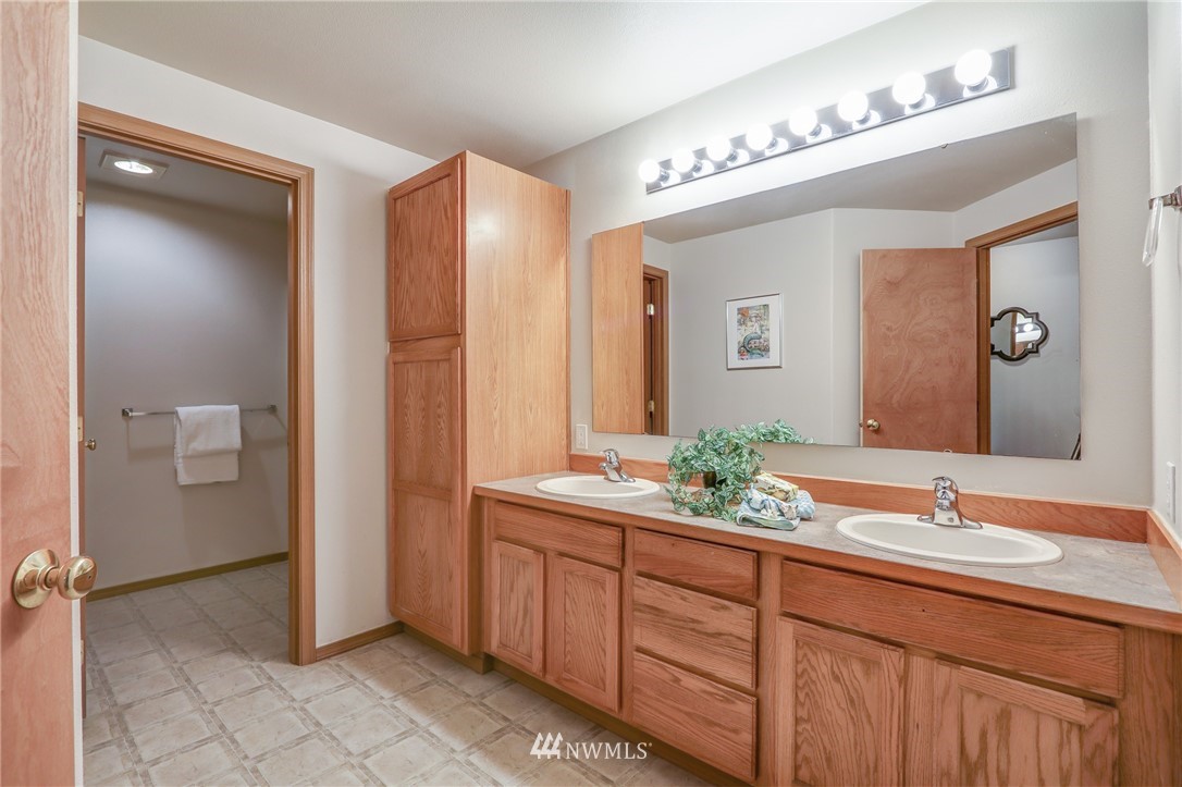 679 Southwest Birch Road Port Orchard, WA 98367 - Photo 23 of 34 Gallery Image 23