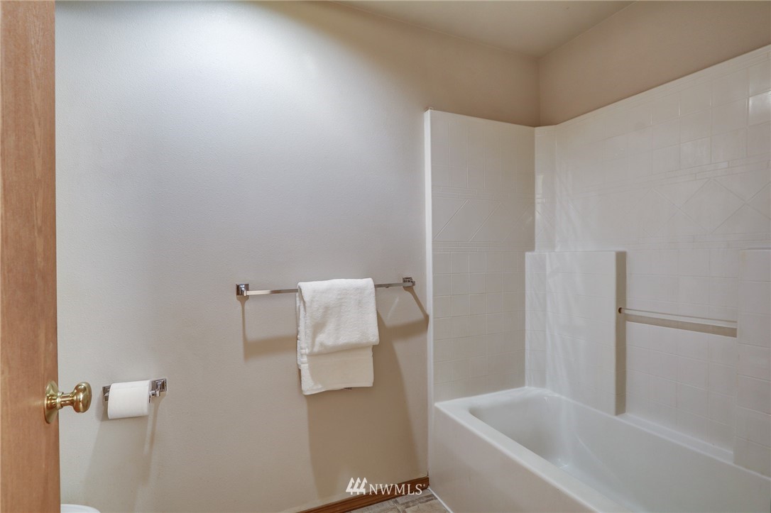 679 Southwest Birch Road Port Orchard, WA 98367 - Photo 24 of 34 Gallery Image 24