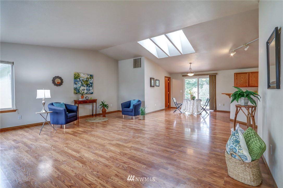 679 Southwest Birch Road Port Orchard, WA 98367 - Photo 7 of 34 Gallery Image 7
