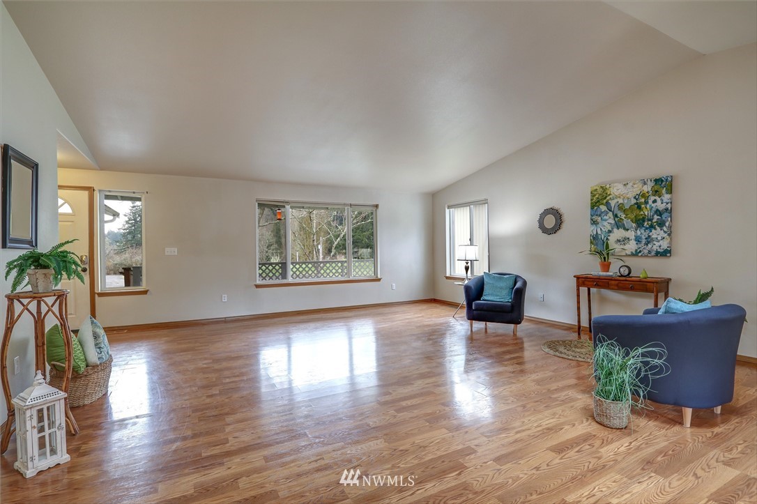 679 Southwest Birch Road Port Orchard, WA 98367 - Photo 8 of 34 Gallery Image 8