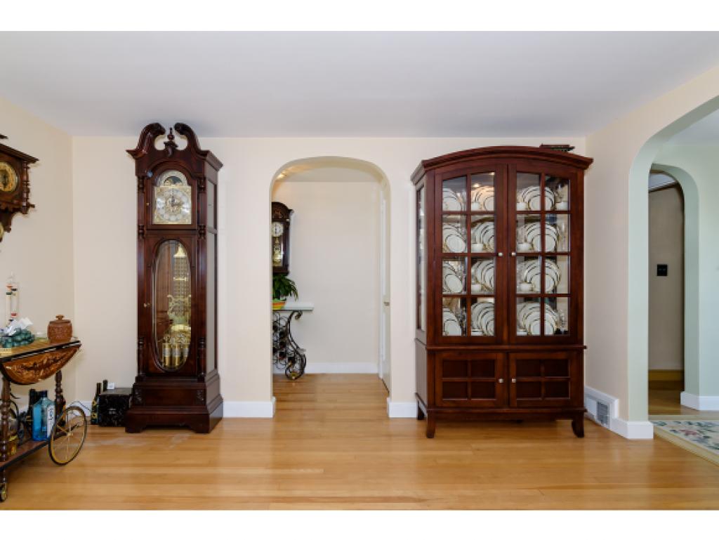 71 Meadow Road Portsmouth, NH 03801 - Photo 2 of 35 Gallery Image 2