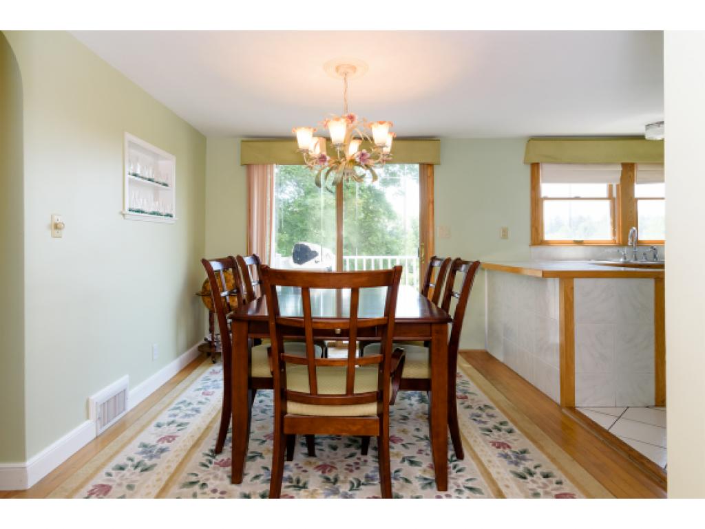 71 Meadow Road Portsmouth, NH 03801 - Photo 12 of 35 Gallery Image 12