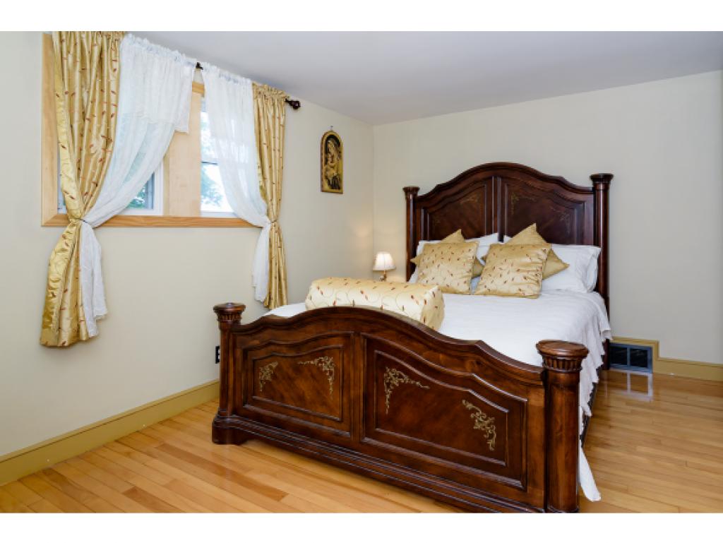 71 Meadow Road Portsmouth, NH 03801 - Photo 18 of 35 Gallery Image 18