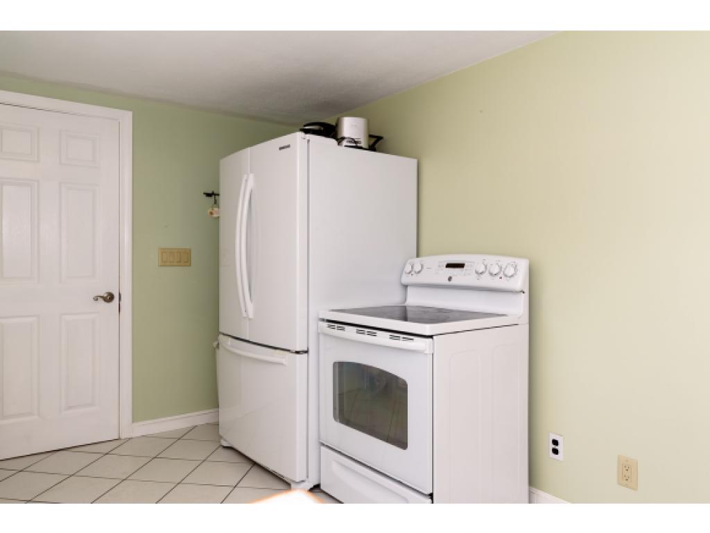 71 Meadow Road Portsmouth, NH 03801 - Photo 8 of 35 Gallery Image 8