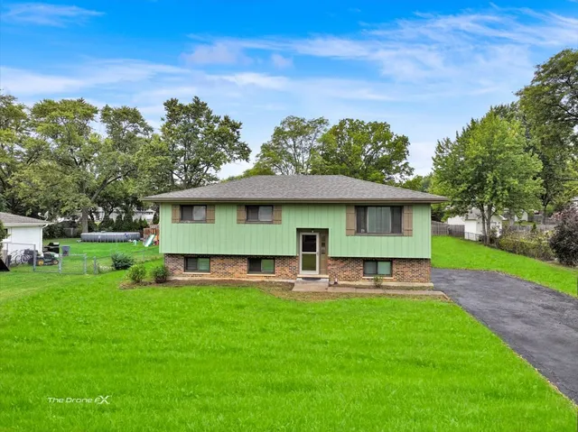 $350,000 | 2N314 Euclid Avenue, Glendale Heights, IL 60139