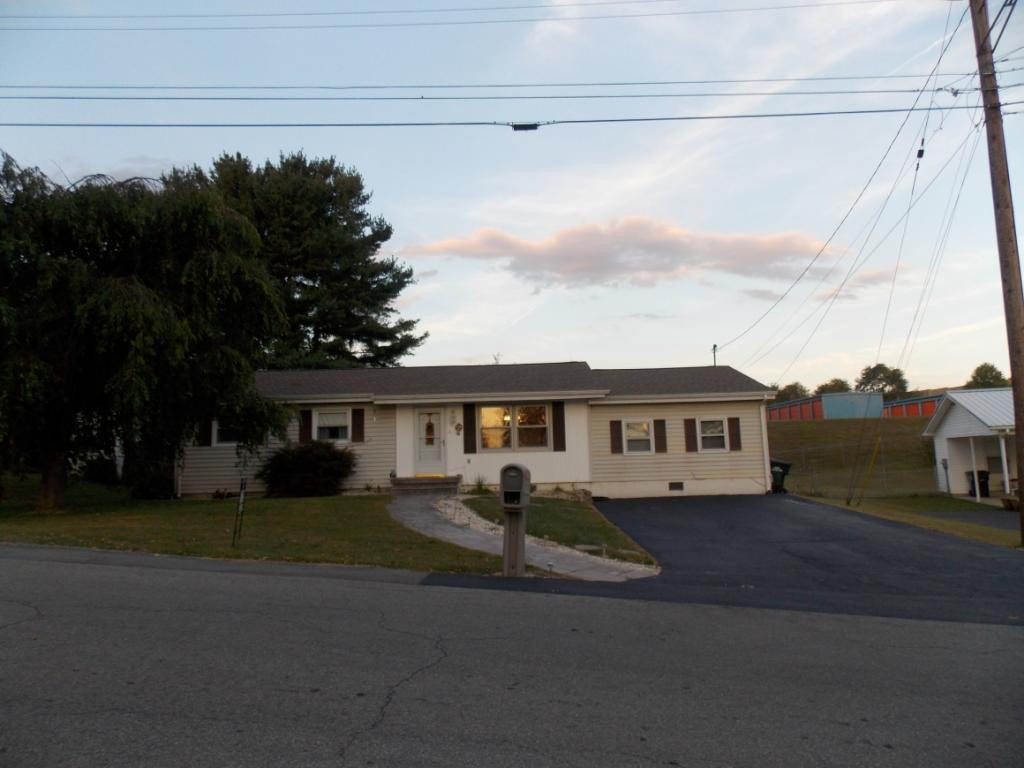 50 Green Valley Road Bristol, VA 24202 - Photo 1 of 18 Photo 1