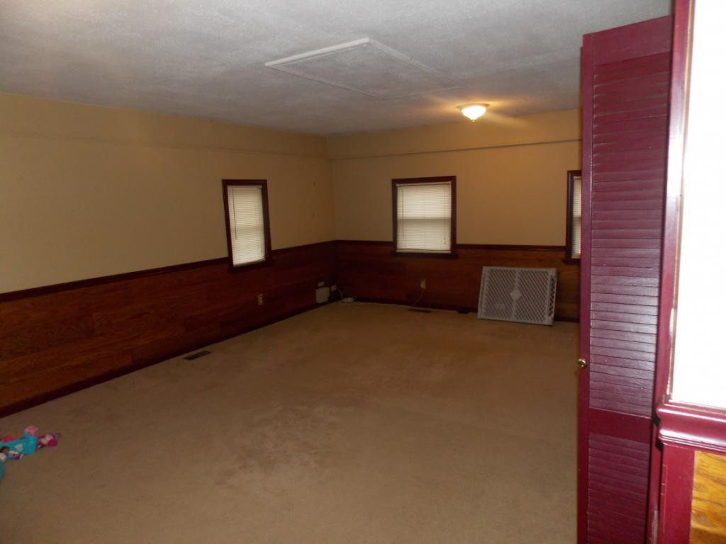 50 Green Valley Road Bristol, VA 24202 - Photo 8 of 18 Photo 8