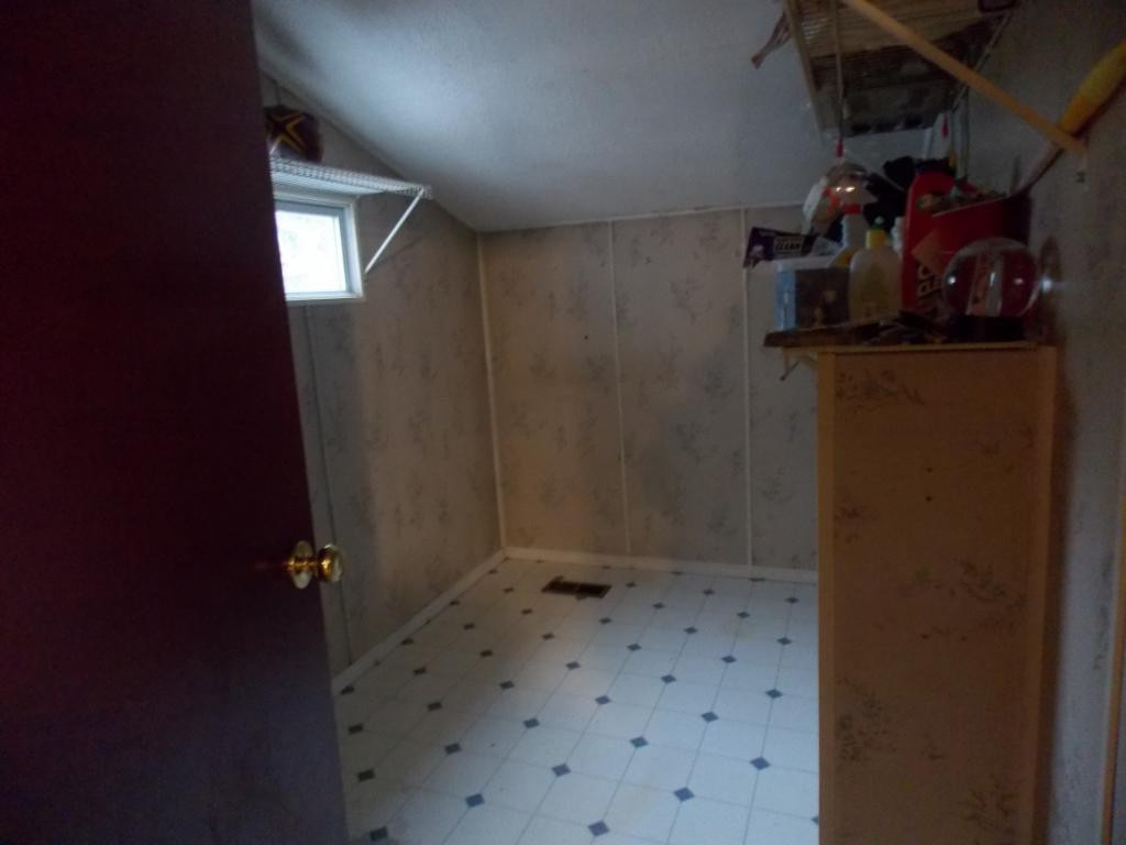 50 Green Valley Road Bristol, VA 24202 - Photo 10 of 18 Photo 10