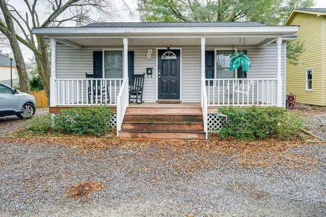 $305,000 | 504 Peabody Alley, Wilmington, NC 28401