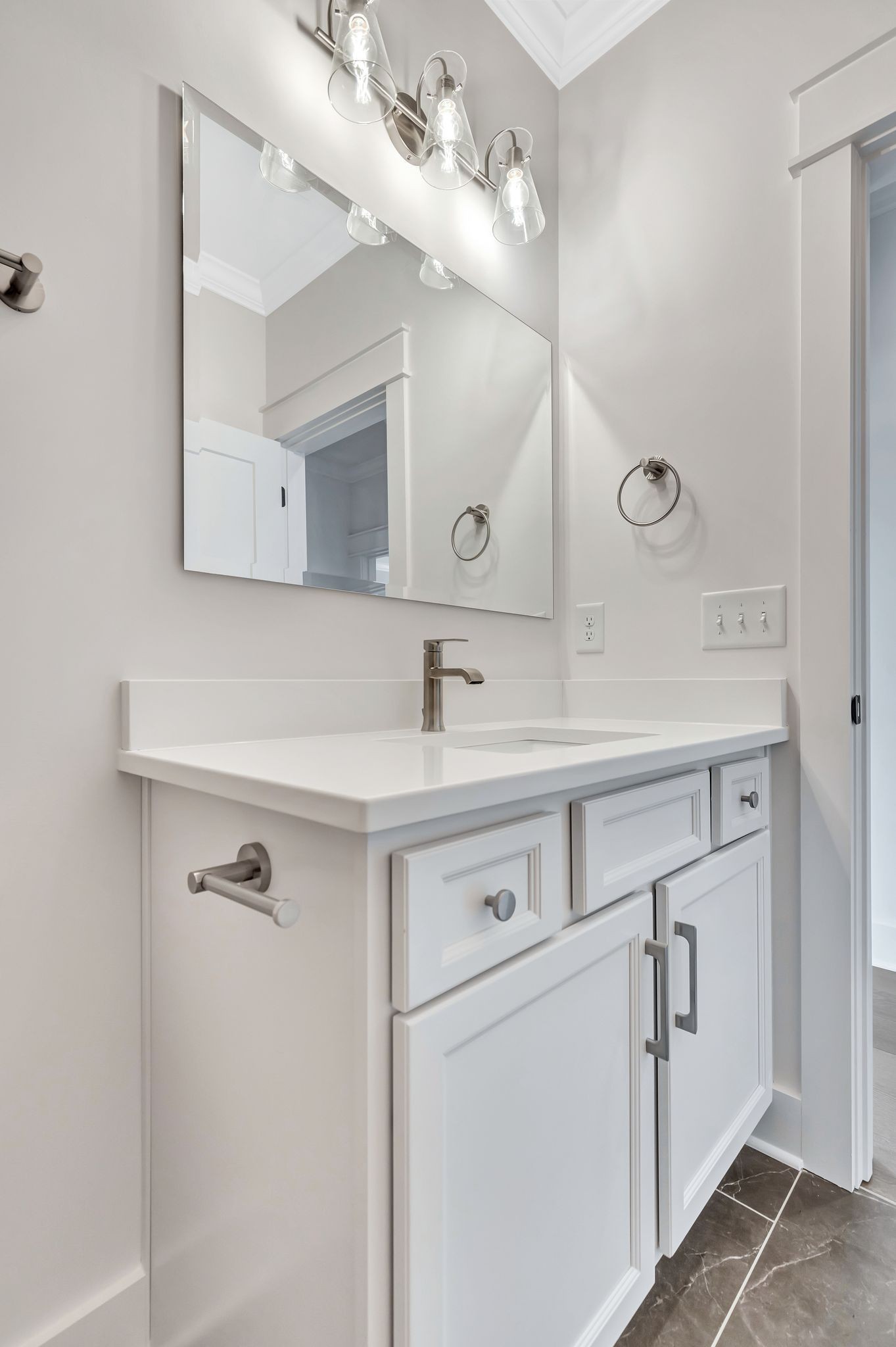 7051 Kinderhook Road Nashville, TN 37221 - Photo 37 of 53