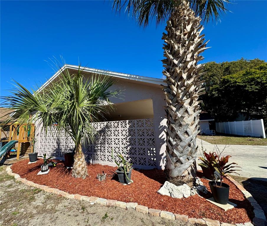 7116 Green Street New Port Richey, FL 34652 - Photo 2 of 18