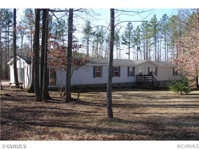 807 Scotts Bottom Road Dillwyn, VA 23936 - Photo 1 of 6 a view of a house with a yard