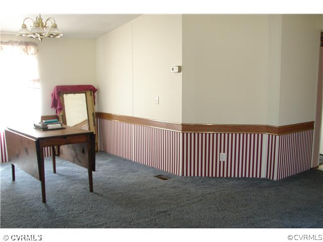 807 Scotts Bottom Road Dillwyn, VA 23936 - Photo 4 of 6 a view of a hallway with seating area