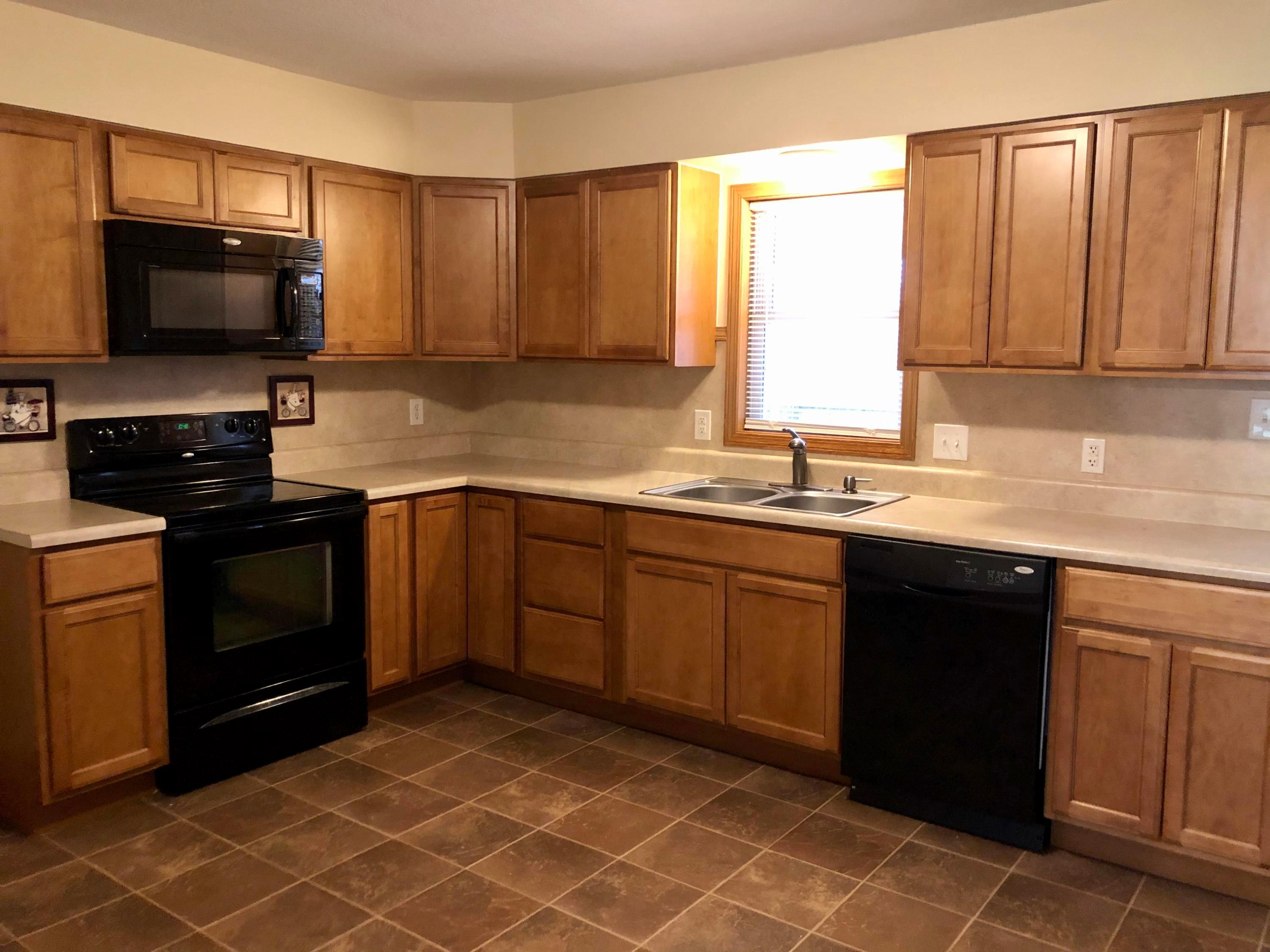 1462 Lancaster-Newark Road Northeast Lancaster, OH 43130 - Photo 10 of 23