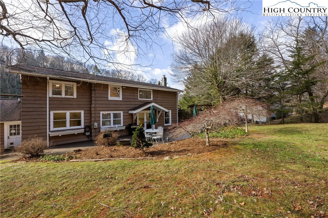 211 Possum Hollow Road Blowing Rock, NC 28605 - Photo 41 of 46