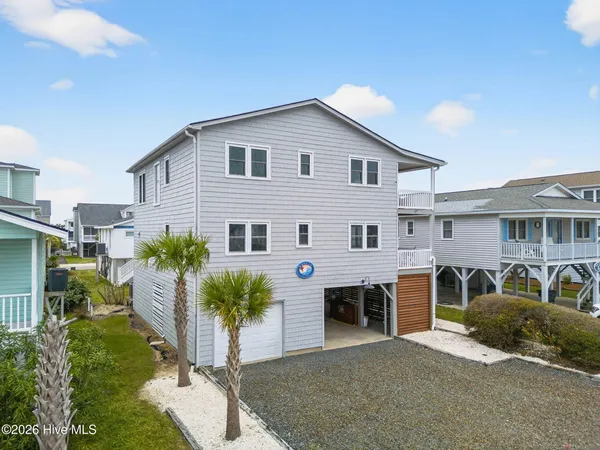 $1,200,000 | 414 37th Street, Sunset Beach, NC 28468