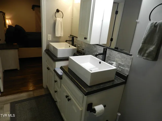 $479,000 | 138 Birdie Drive, Bean Station, TN 37811