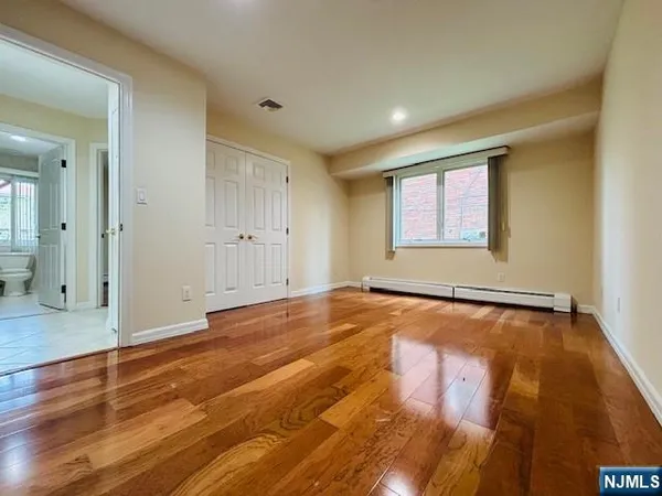 $2,700 | 2411 6th Street, Unit B, Fort Lee, NJ 07024