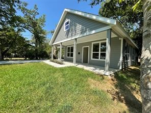 313 2nd Street Rosenberg, TX 77471 - Photo 4 of 18 Gallery Image 4