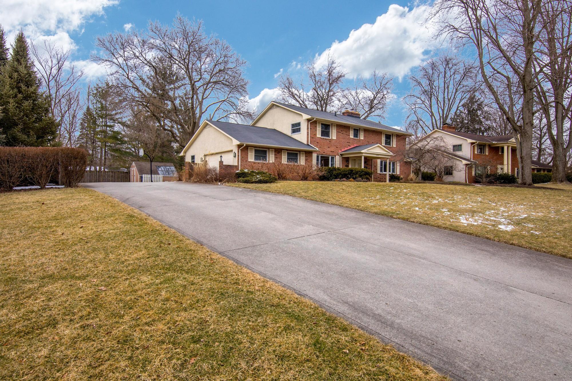 2494 Sheringham Road Columbus, OH 43220 - Photo 37 of 37