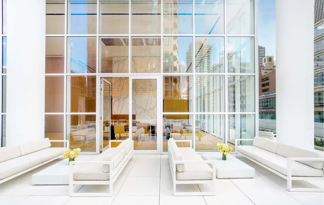 $4,995,000 | 200 East 59th Street, Unit 23E | Midtown East