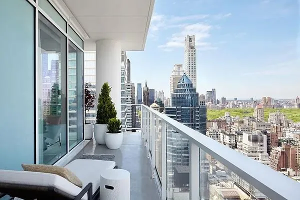 $4,995,000 | 200 East 59th Street, Unit 23E | Midtown East