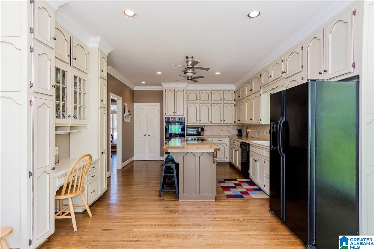 3820 Timberline Way Birmingham, AL 35243 - Photo 10 of 37