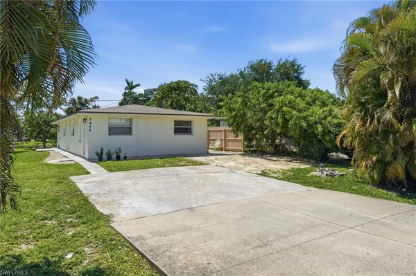 $435,000 | 5458 Sholtz Street, Naples, FL 34113
