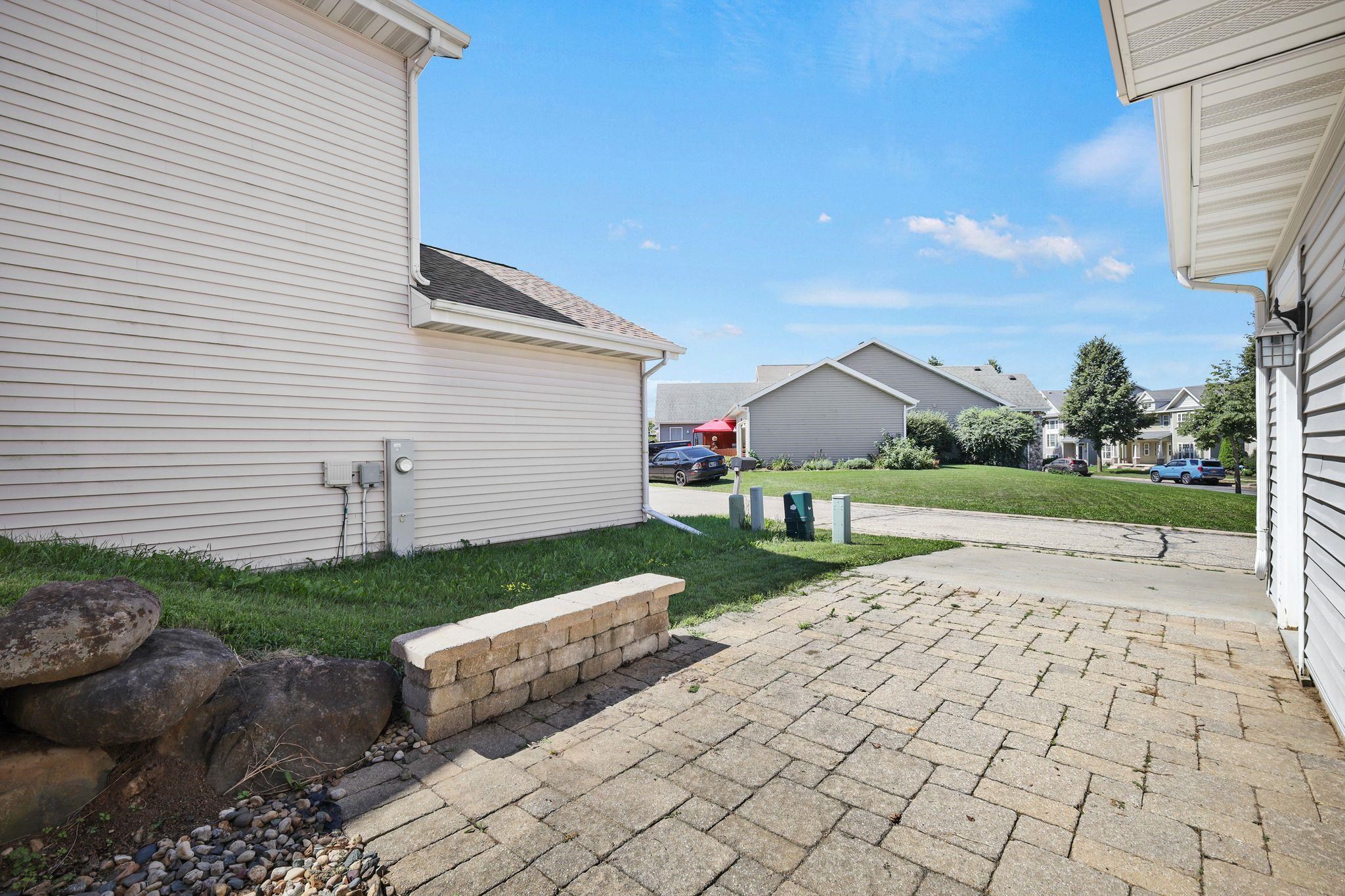 1502 Waldorf Boulevard Madison, WI 53719 - Photo 8 of 39 Gallery Image 8