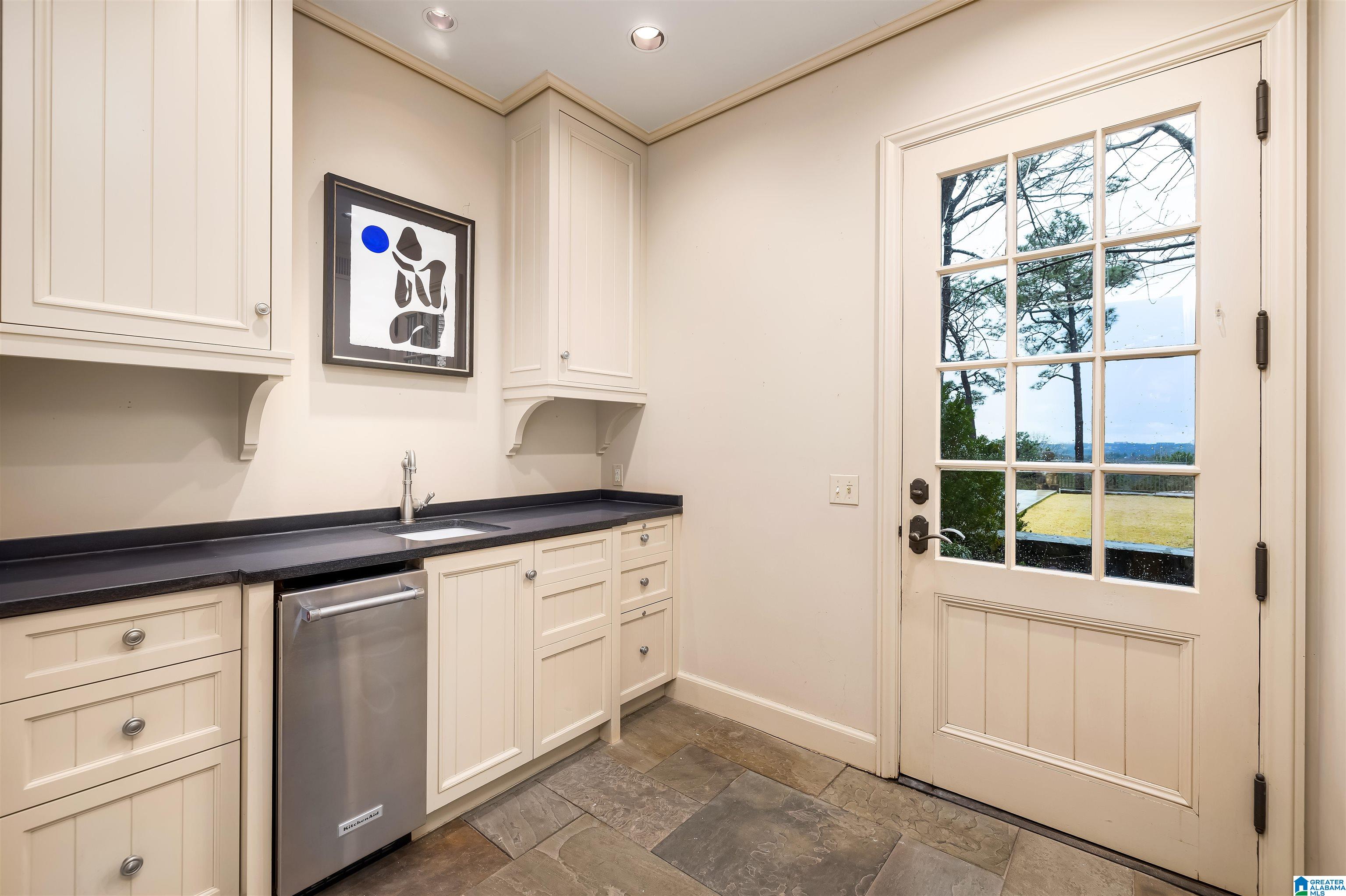 2836 Shook Hill Road Birmingham, AL 35223 - Photo 32 of 43