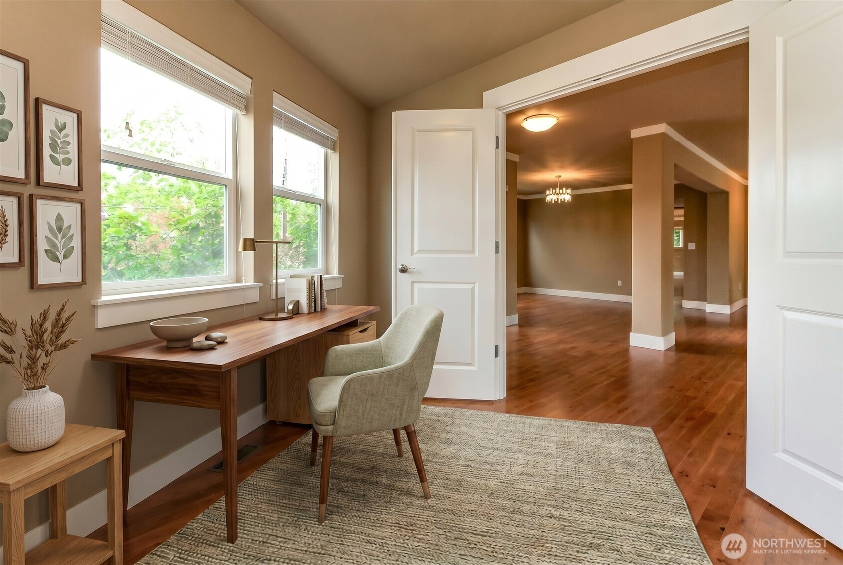 3000 South Mt Baker Boulevard Seattle, WA 98144 - Photo 12 of 40 a view of a dining room with furniture and window