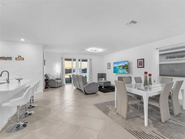 $350,000 | 7973 Lakes Edge Ln Port, Port Charlotte, FL 33981