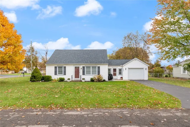 $146,960 | 1404 Summit Drive, Arcadia, NY 14513