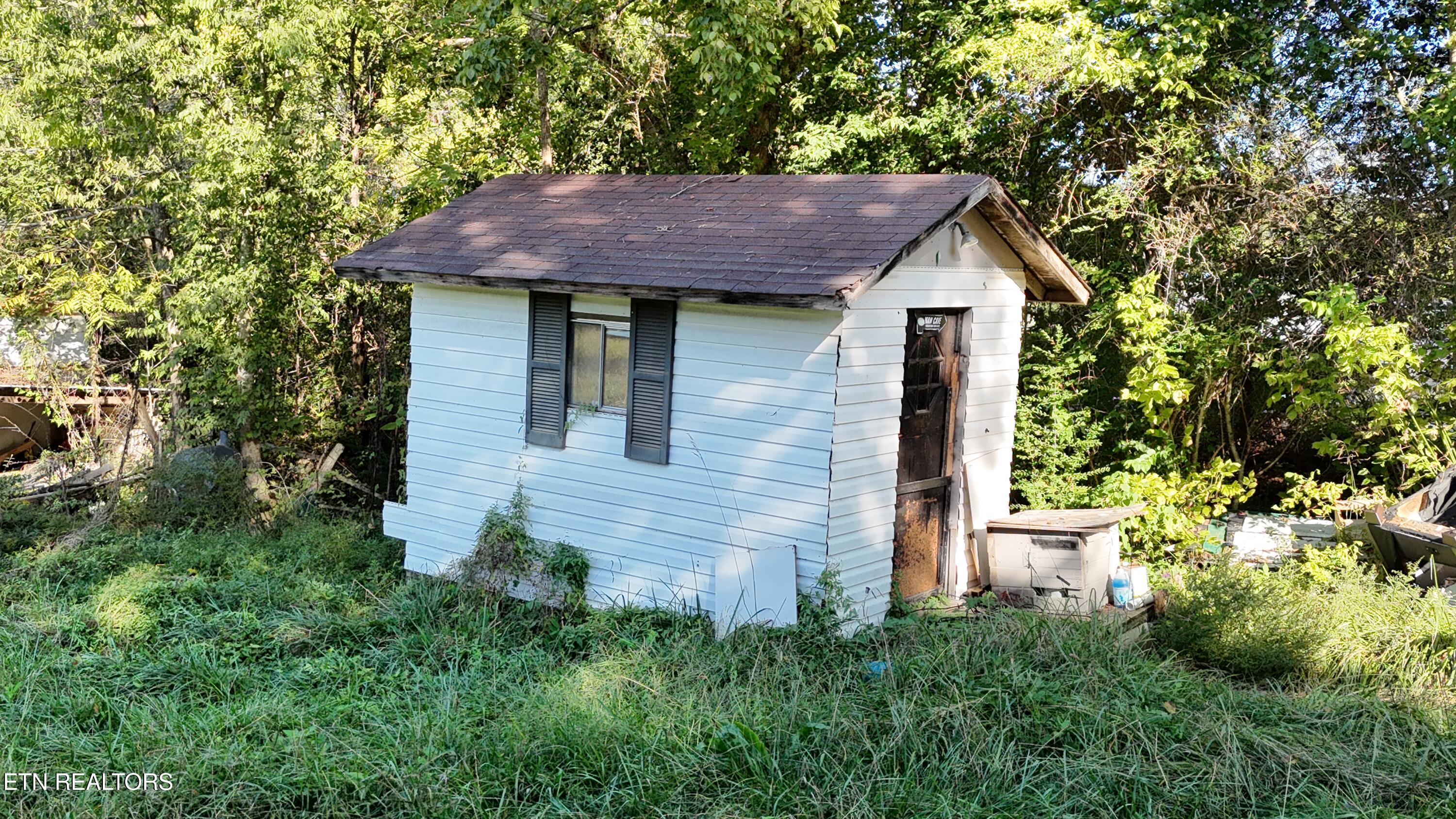 1039 Millican Grove Road Sevierville, TN 37876 - Photo 18 of 27 dji_fly_20260925_094916_0865_17903758634