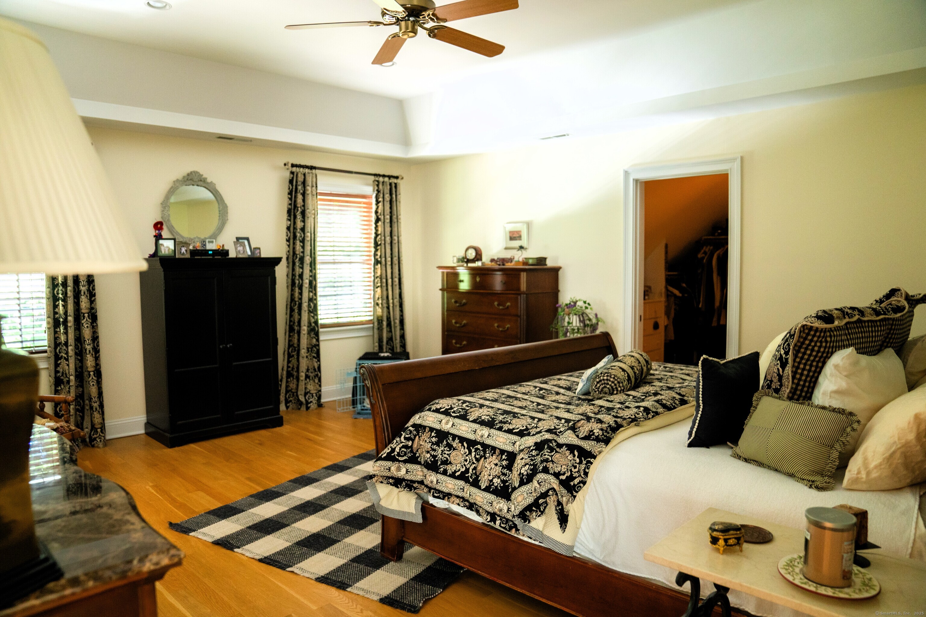 45 North Gate Road Woodbury, CT 06798 - Photo 20 of 40 a bedroom with a bed and dresser