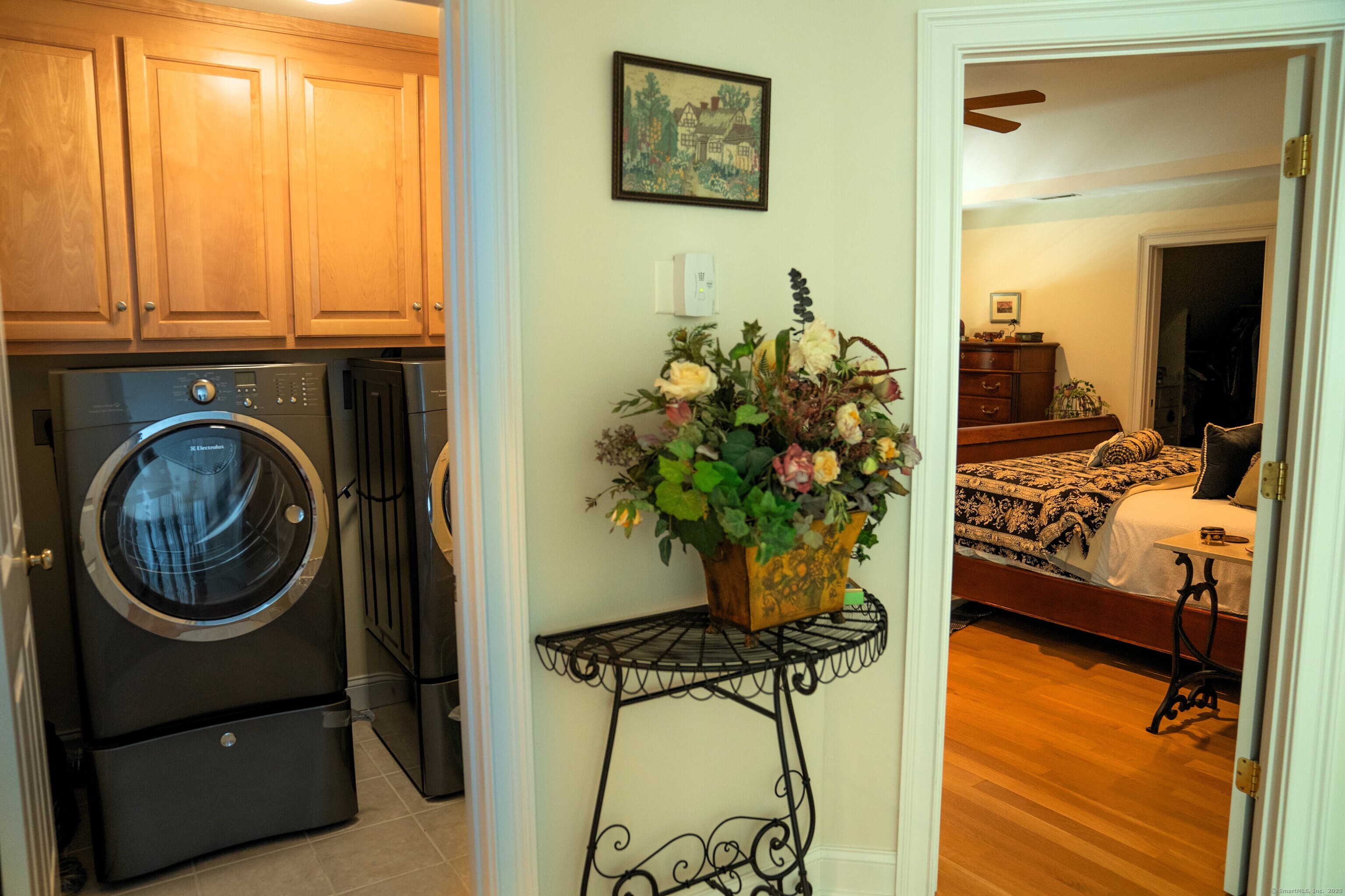 45 North Gate Road Woodbury, CT 06798 - Photo 24 of 40 a view of living room