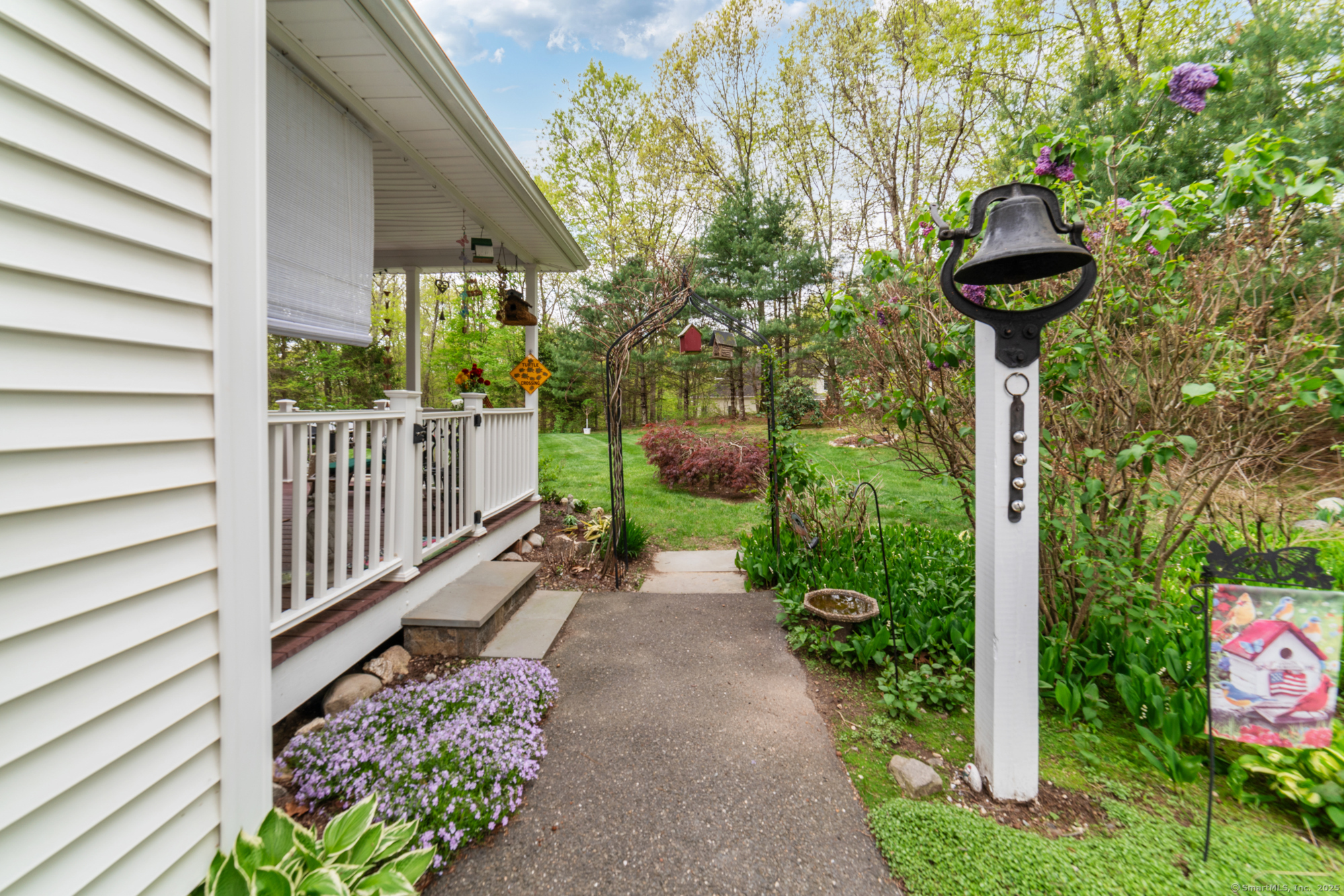 45 North Gate Road Woodbury, CT 06798 - Photo 34 of 40 a front view of a house with garden