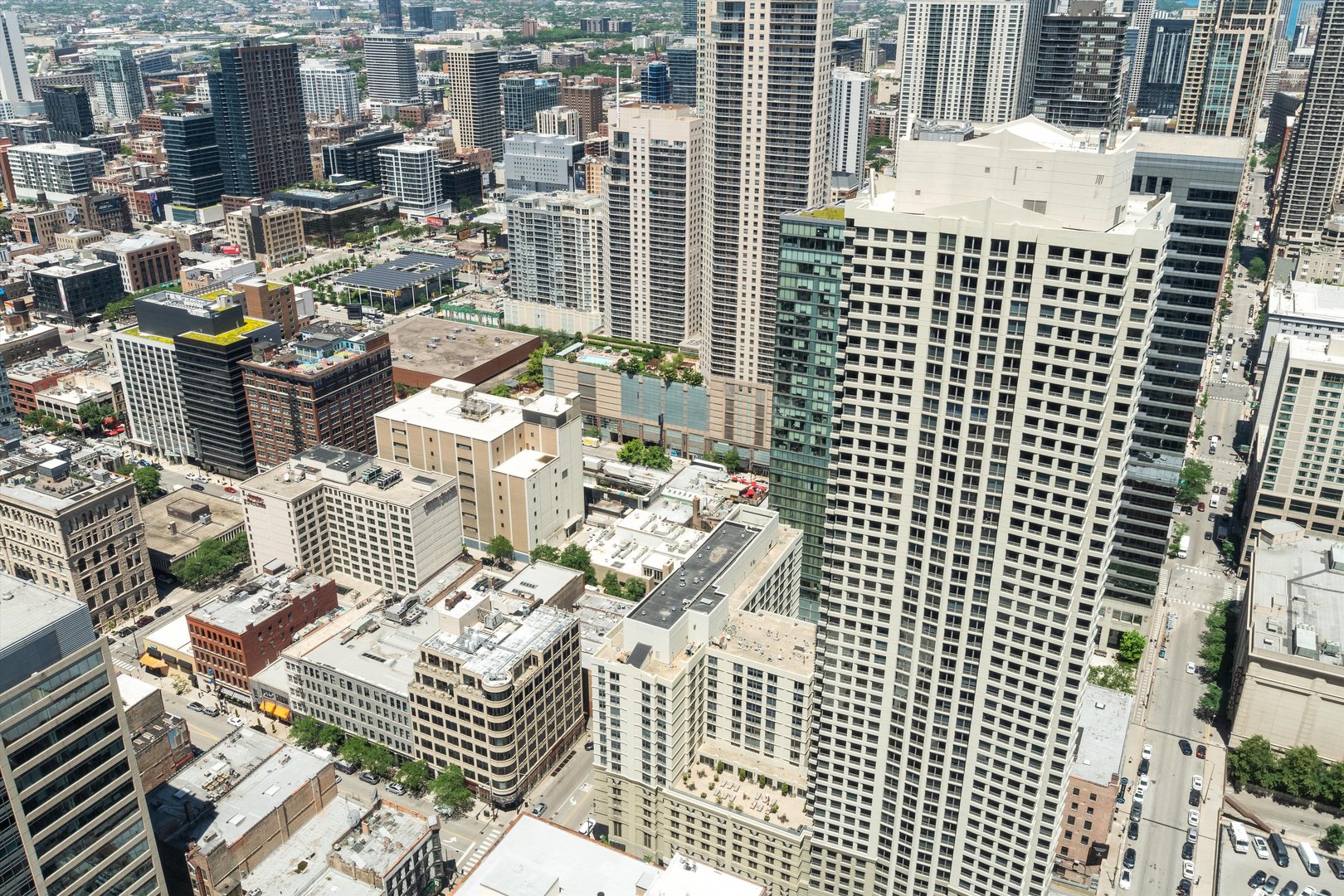 401 North Wabash Avenue, Unit 40F Chicago, IL 60611 - Photo 25 of 37