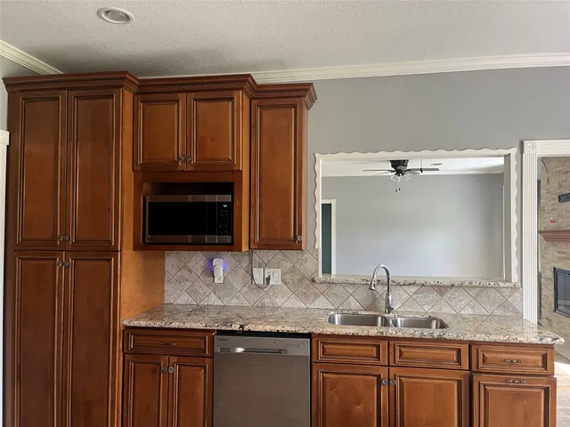 $3,700 | 6630 Bailey Road, Pearland, TX 77584