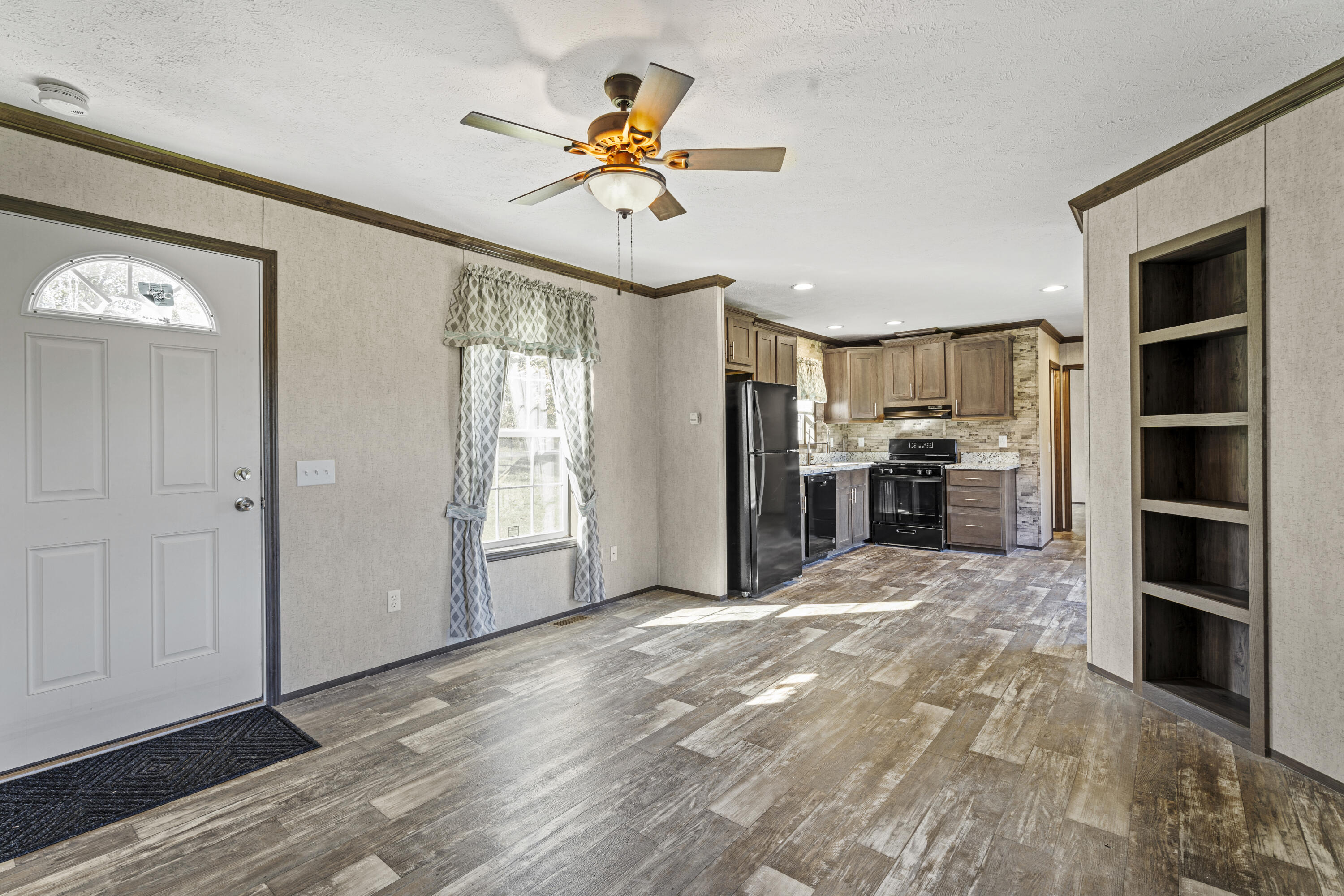 346 Mccard Road Corinth, ME 04427 - Photo 7 of 23 DSC04405