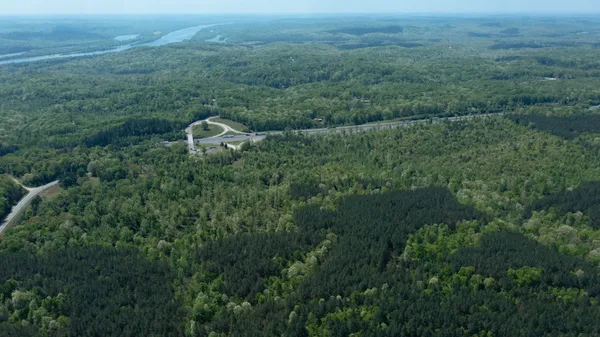 $275,000 | 2 Marina Cove, Holladay, TN 38341