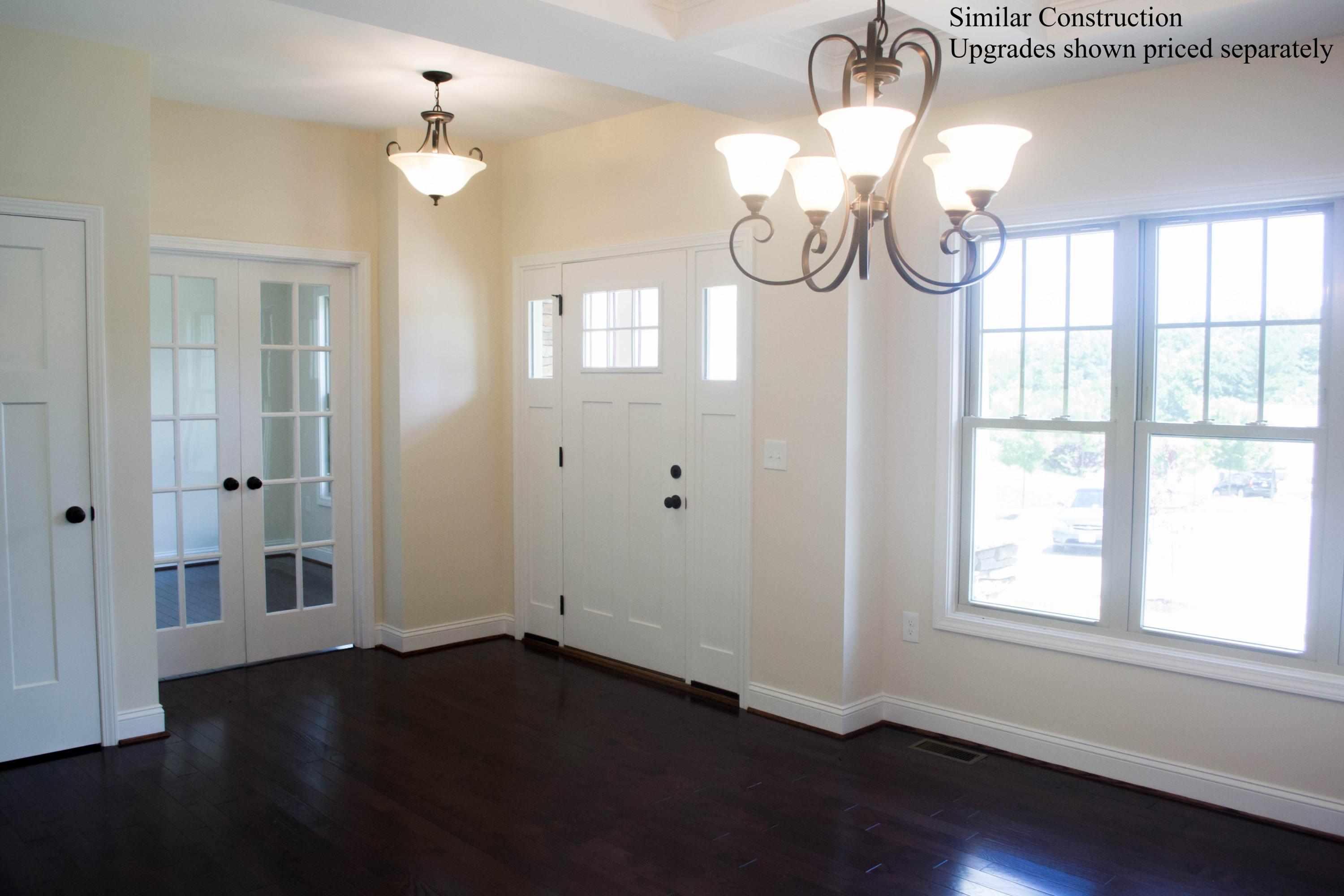 5598 Huntridge Road Roanoke, VA 24012 - Photo 6 of 17 6 - Foyer Dining Room