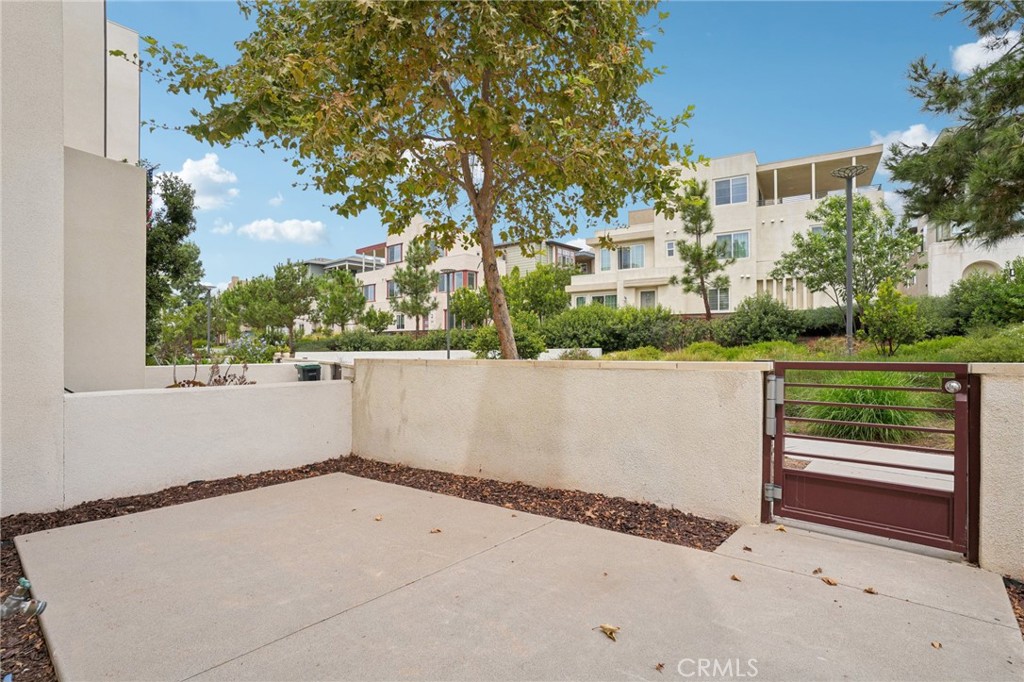 143 Frame Irvine, CA 92618 - Photo 29 of 41 a view of a terrace
