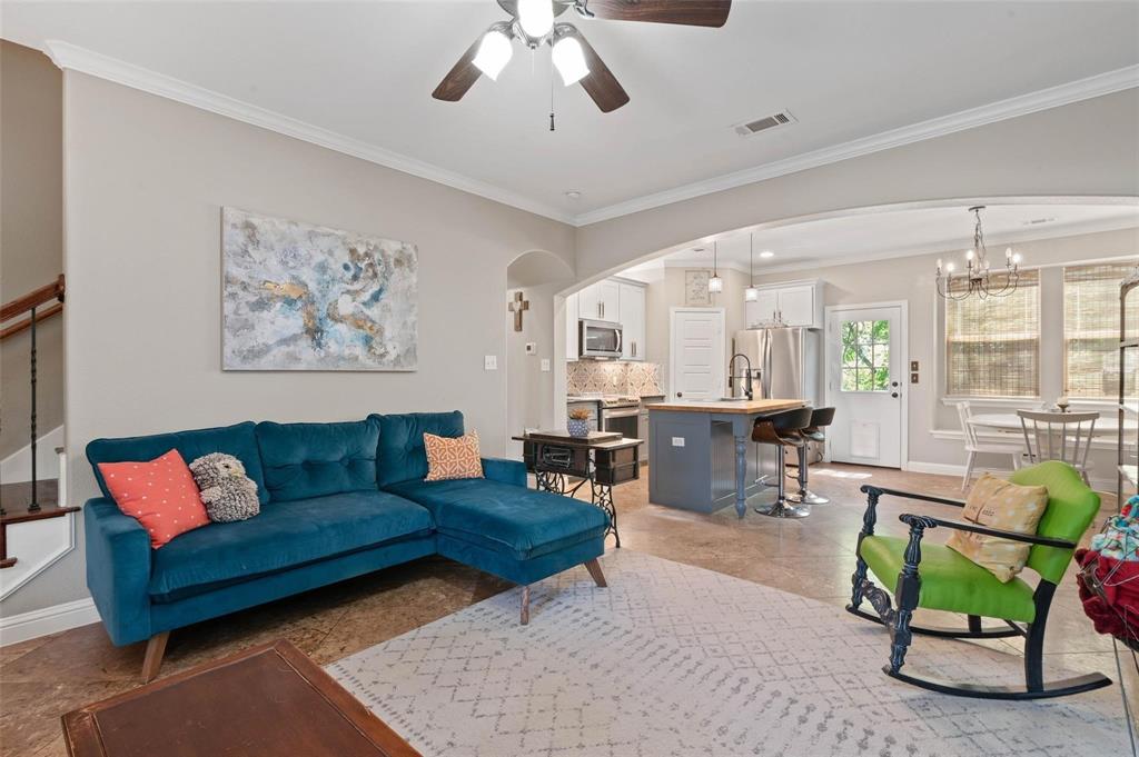 2204 Burning Tree Lane Denton, TX 76209 - Photo 5 of 29