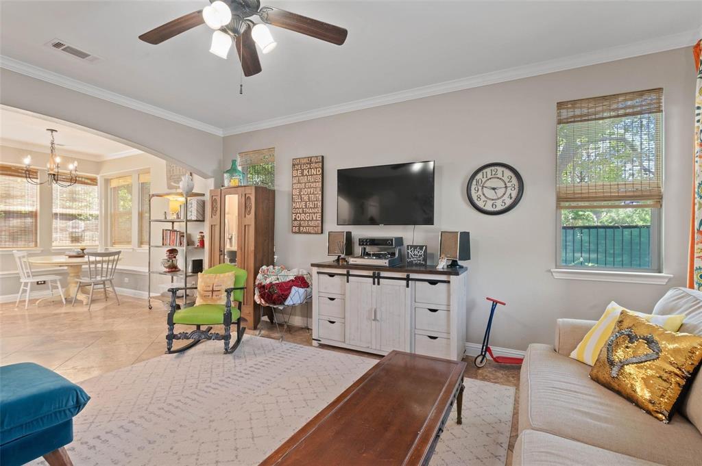 2204 Burning Tree Lane Denton, TX 76209 - Photo 6 of 29