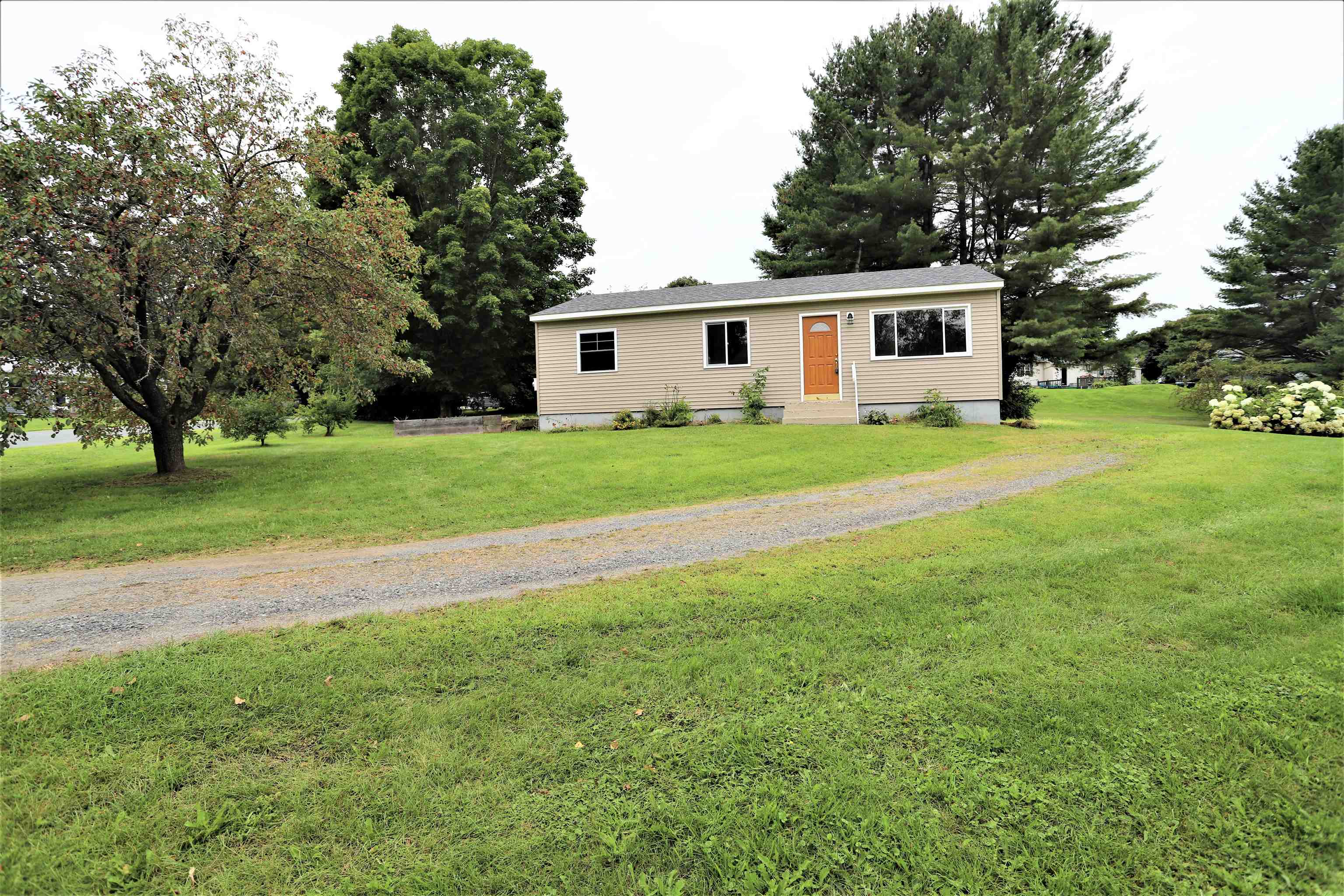 100 Scottsdale Road Newport, VT 05855 - Photo 2 of 17 Gallery Image 2
