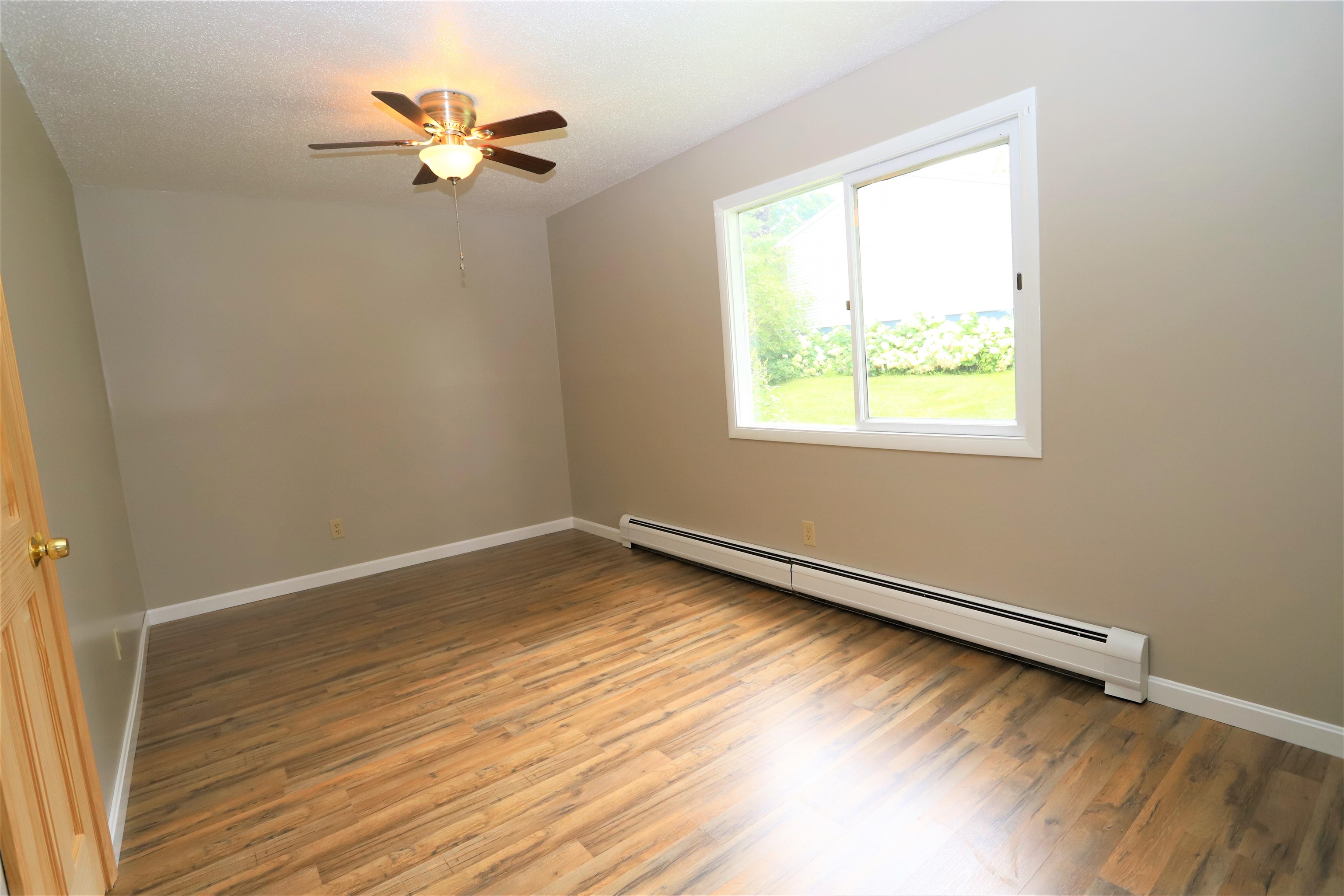 100 Scottsdale Road Newport, VT 05855 - Photo 3 of 17 Gallery Image 3