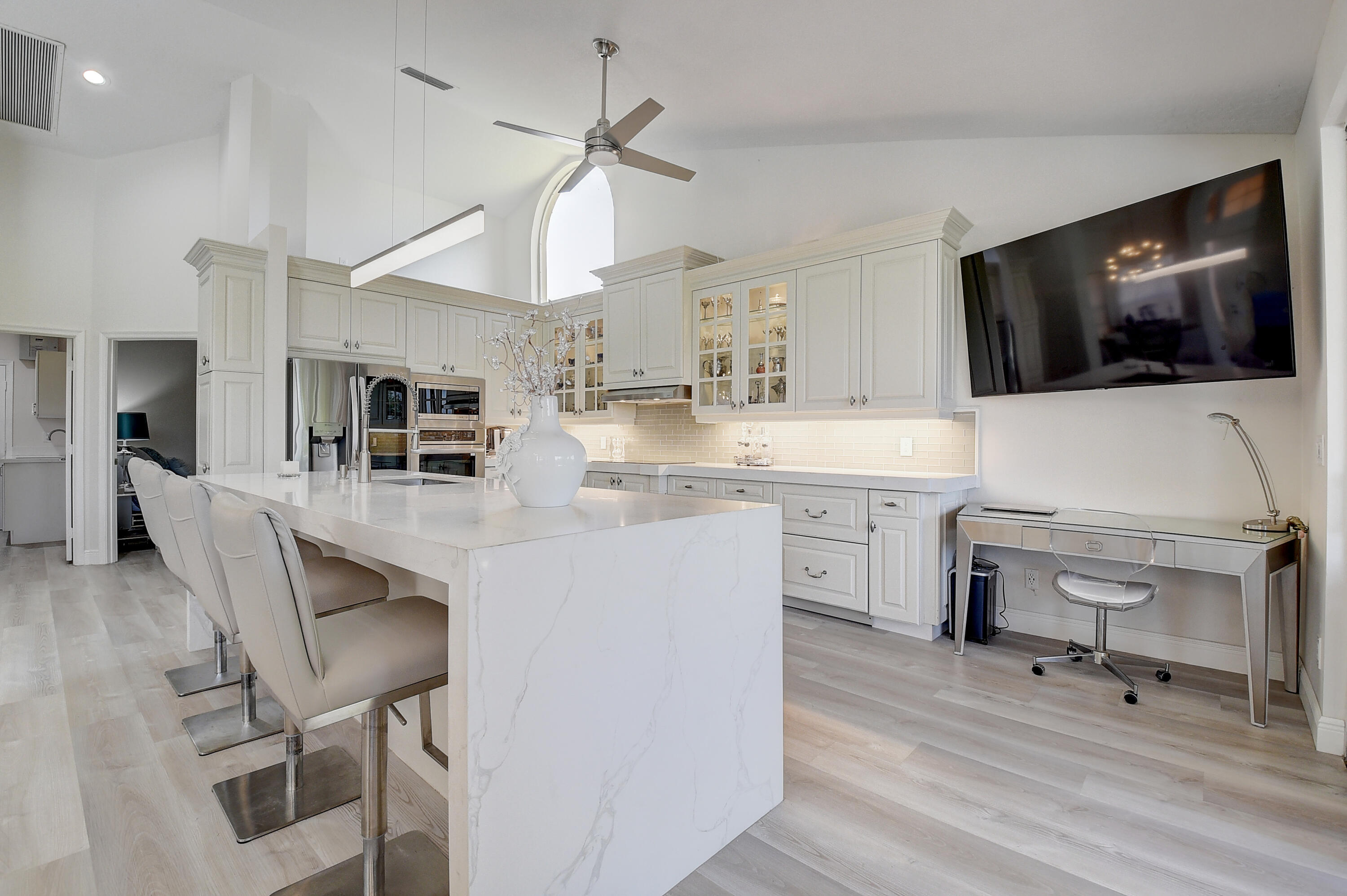 7660 Dorchester Road Boynton Beach, FL 33472 - Photo 14 of 80 12_dsc_5070_1_2_3_4