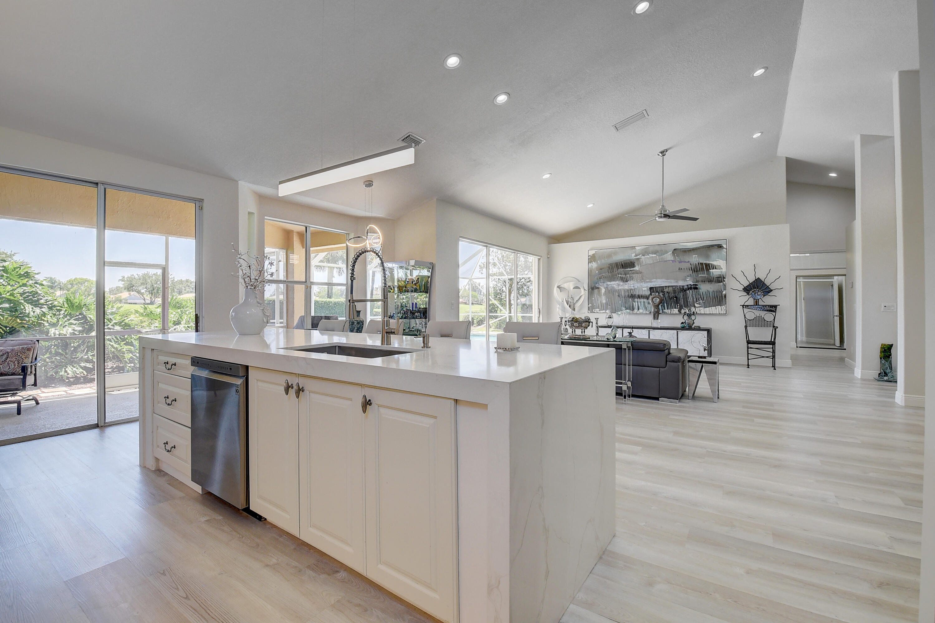 7660 Dorchester Road Boynton Beach, FL 33472 - Photo 18 of 80 16_dsc_5090_1_2_3_4